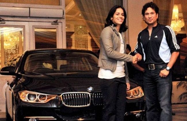 Saina Nehwal从Sachin Tendulkar接收了BMW